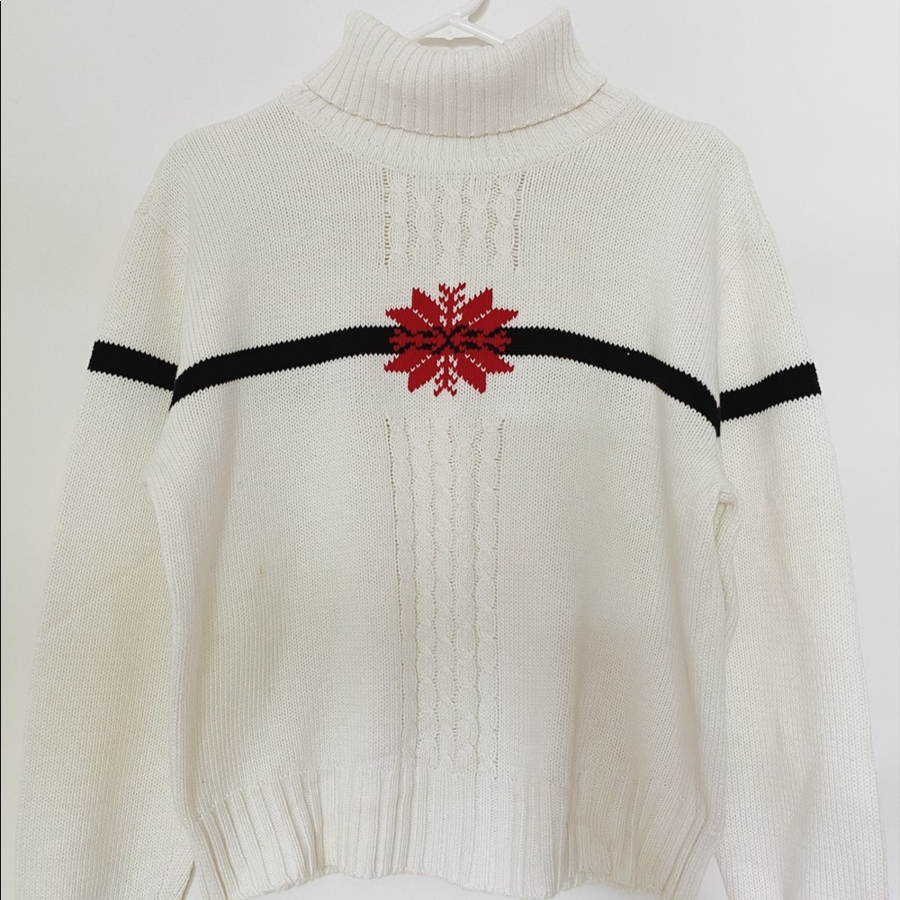Women’s turtle neck sweater